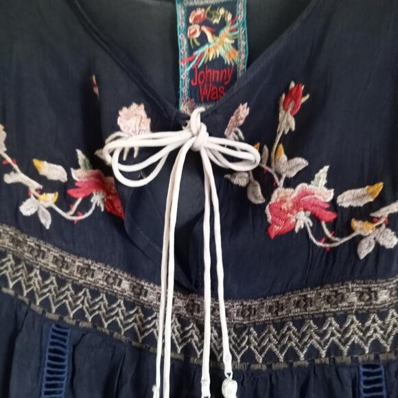 JOHNNY WAS Embroidered Dress Blue Bouquet Floral SZ M Peasant Flutter Empire - Picture 5 of 10